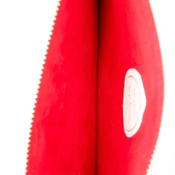 Louis Vuitton Neverfull Pouch - Picture 5 of 5